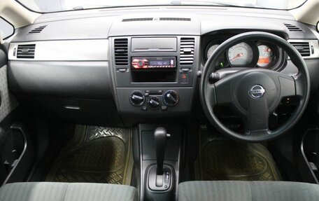 Nissan Tiida, 2010 год, 800 000 рублей, 16 фотография