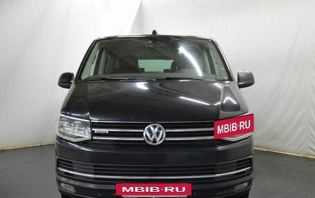 Volkswagen Multivan T6 рестайлинг, 2018 год, 3 489 000 рублей, 2 фотография