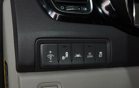 KIA Carnival III, 2016 год, 2 449 000 рублей, 29 фотография