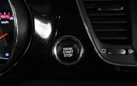 KIA Carnival III, 2016 год, 2 449 000 рублей, 28 фотография