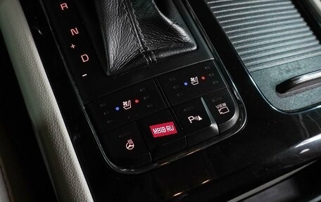 KIA Carnival III, 2016 год, 2 449 000 рублей, 30 фотография