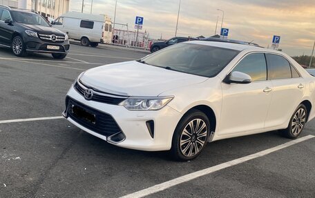 Toyota Camry, 2016 год, 1 800 000 рублей, 2 фотография