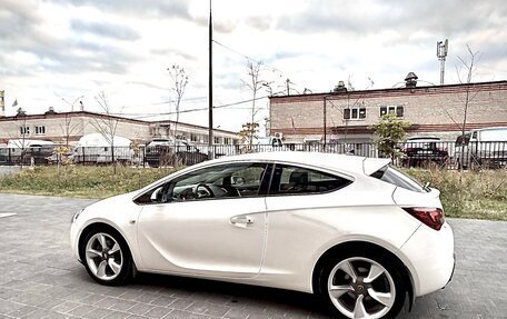 Opel Astra J, 2013 год, 1 390 000 рублей, 1 фотография