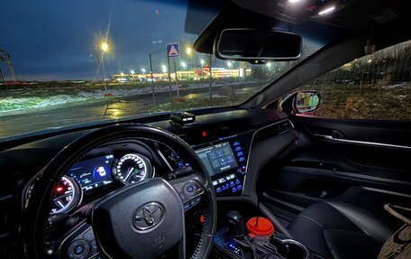 Toyota Camry, 2020 год, 3 099 000 рублей, 7 фотография