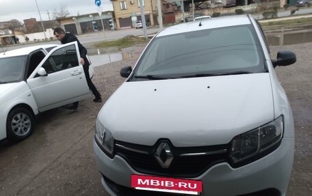 Renault Logan II, 2017 год, 540 000 рублей, 3 фотография