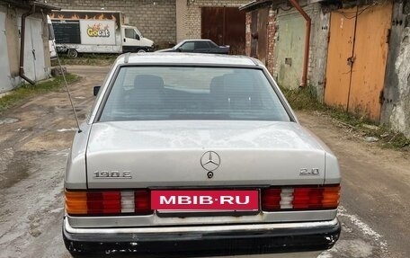 Mercedes-Benz 190 (W201), 1985 год, 200 000 рублей, 5 фотография