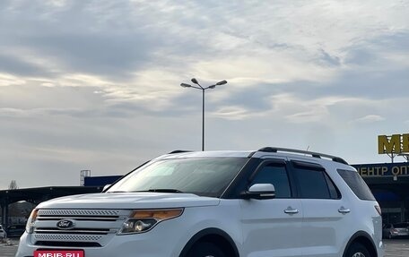 Ford Explorer VI, 2015 год, 1 850 000 рублей, 2 фотография