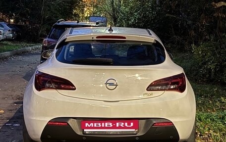 Opel Astra J, 2013 год, 1 390 000 рублей, 22 фотография