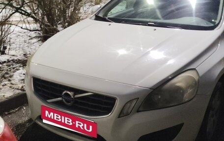 Volvo S60 III, 2011 год, 810 000 рублей, 2 фотография