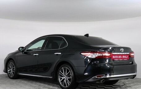 Toyota Camry, 2023 год, 4 197 000 рублей, 7 фотография