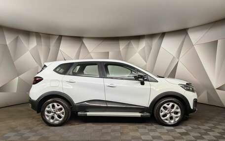 Renault Kaptur I рестайлинг, 2017 год, 1 373 000 рублей, 6 фотография