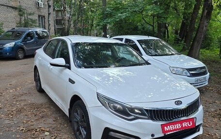 KIA Optima IV, 2019 год, 1 100 000 рублей, 7 фотография