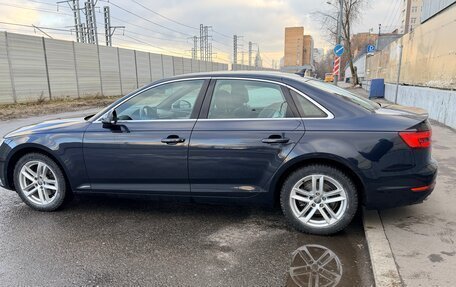 Audi A4, 2017 год, 2 200 000 рублей, 4 фотография