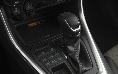 Toyota RAV4, 2025 год, 4 449 000 рублей, 17 фотография