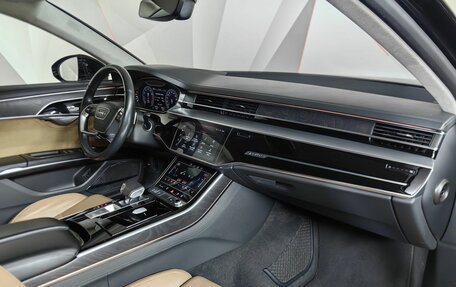 Audi A8, 2019 год, 5 200 000 рублей, 10 фотография