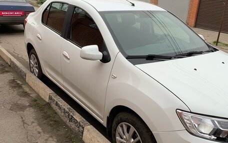 Renault Logan II, 2018 год, 950 000 рублей, 9 фотография