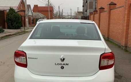 Renault Logan II, 2018 год, 950 000 рублей, 10 фотография