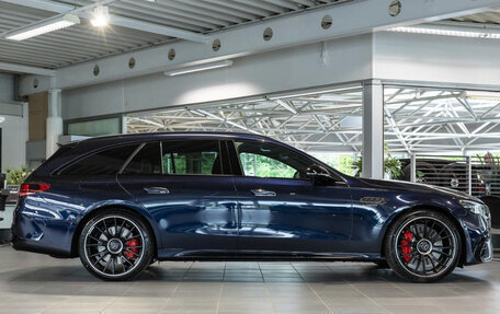 Mercedes-Benz E-Класс AMG, 2025 год, 13 800 000 рублей, 2 фотография