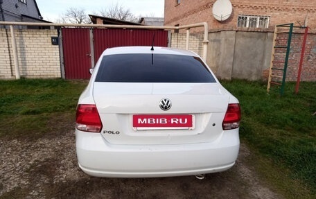 Volkswagen Polo VI (EU Market), 2015 год, 950 000 рублей, 3 фотография