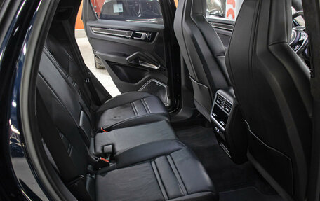 Porsche Cayenne III, 2018 год, 8 000 000 рублей, 12 фотография