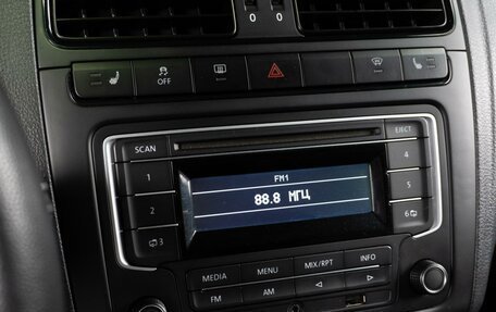 Volkswagen Polo VI (EU Market), 2015 год, 879 000 рублей, 13 фотография