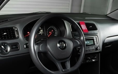 Volkswagen Polo VI (EU Market), 2015 год, 879 000 рублей, 15 фотография