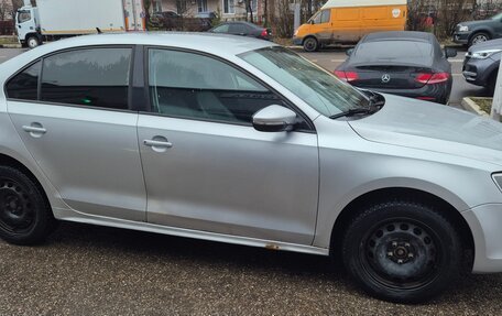 Volkswagen Jetta VI, 2013 год, 700 000 рублей, 6 фотография