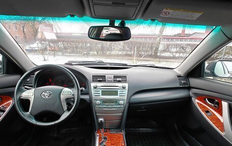 Toyota Camry, 2008 год, 550 000 рублей, 18 фотография