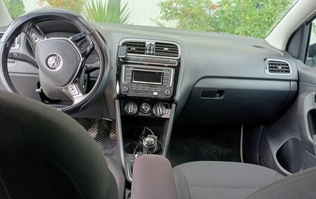 Volkswagen Polo VI (EU Market), 2017 год, 1 200 000 рублей, 8 фотография