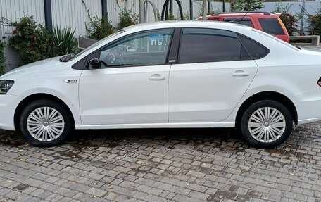 Volkswagen Polo VI (EU Market), 2017 год, 1 200 000 рублей, 2 фотография
