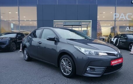 Toyota Corolla, 2018 год, 1 797 900 рублей, 2 фотография