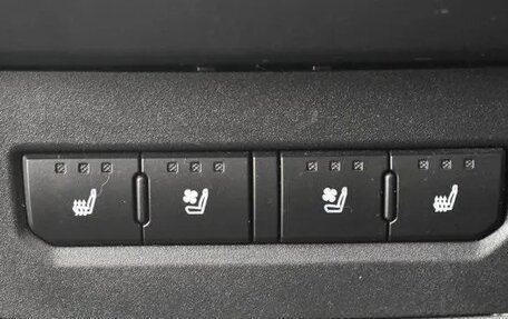 Toyota Tundra, 2022 год, 7 360 000 рублей, 13 фотография