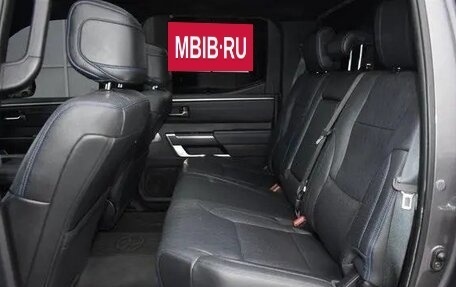 Toyota Tundra, 2022 год, 7 360 000 рублей, 12 фотография