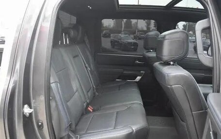 Toyota Tundra, 2022 год, 7 360 000 рублей, 16 фотография