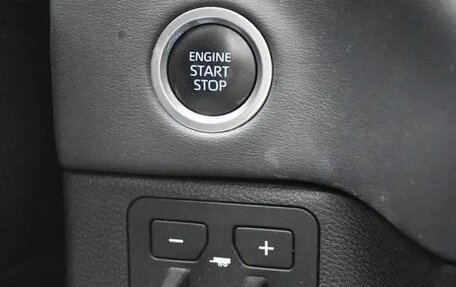 Toyota Tundra, 2022 год, 7 360 000 рублей, 22 фотография