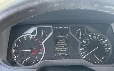 Toyota Tundra, 2022 год, 6 730 000 рублей, 7 фотография