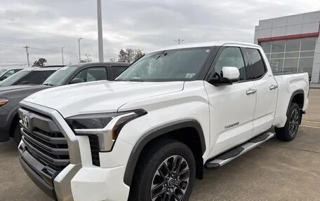 Toyota Tundra, 2022 год, 7 230 000 рублей, 2 фотография