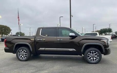 Toyota Tundra, 2022 год, 7 150 000 рублей, 4 фотография