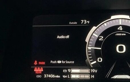 Toyota Tundra, 2022 год, 7 150 000 рублей, 17 фотография