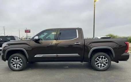 Toyota Tundra, 2022 год, 7 150 000 рублей, 8 фотография