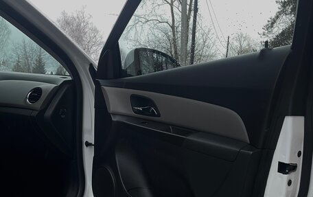 Chevrolet Cruze II, 2014 год, 880 000 рублей, 21 фотография