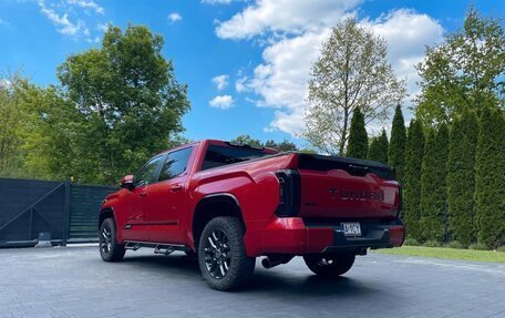 Toyota Tundra, 2022 год, 9 650 000 рублей, 8 фотография