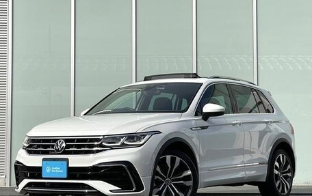 Volkswagen Tiguan II, 2022 год, 2 650 000 рублей, 1 фотография