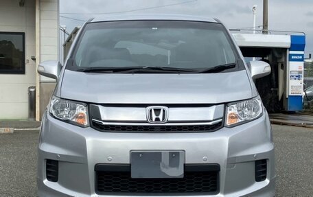 Honda Freed I, 2016 год, 751 000 рублей, 1 фотография