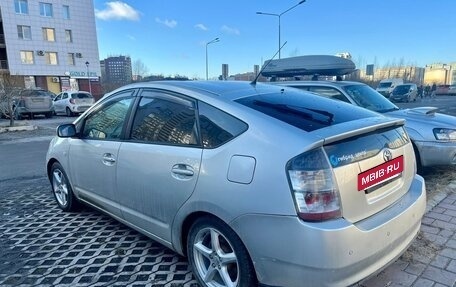 Toyota Prius, 2005 год, 579 000 рублей, 2 фотография