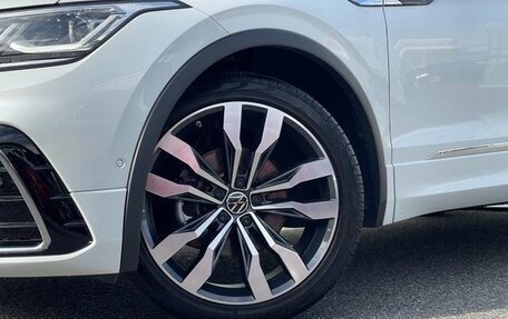 Volkswagen Tiguan II, 2022 год, 2 650 000 рублей, 16 фотография