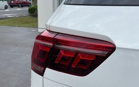 Volkswagen Tiguan II, 2022 год, 2 650 000 рублей, 14 фотография