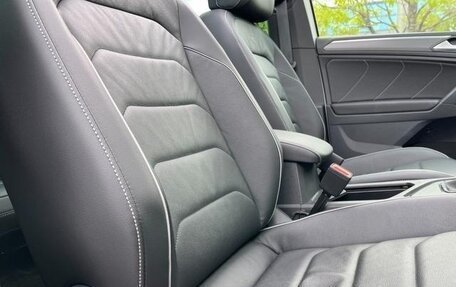 Volkswagen Tiguan II, 2022 год, 2 650 000 рублей, 24 фотография