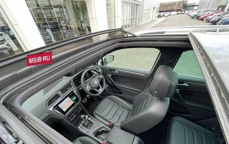 Volkswagen Tiguan II, 2022 год, 2 650 000 рублей, 22 фотография