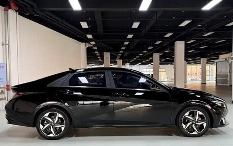 Hyundai Elantra VI рестайлинг, 2021 год, 1 400 000 рублей, 5 фотография